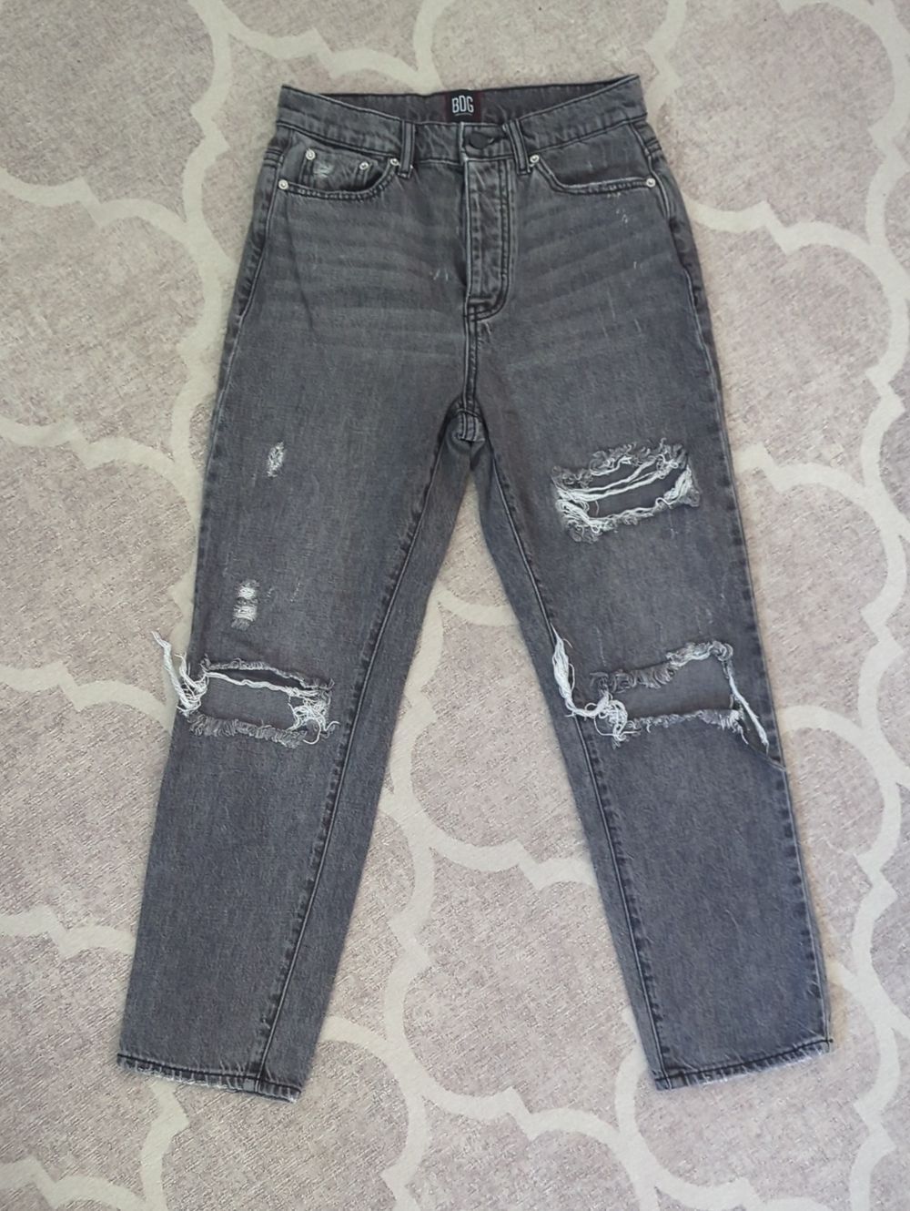 BDG Washed Black Distressed High-Rise Slim Straight Jeans Size 26